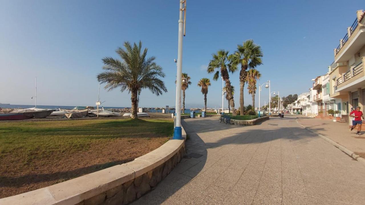 Del Parque Flats Pina Beach Málaga Exteriör bild